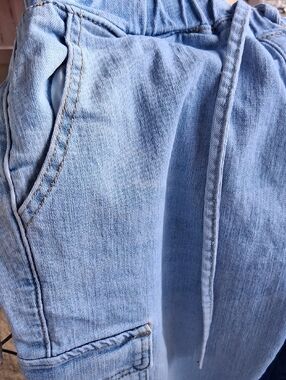 Light jeans